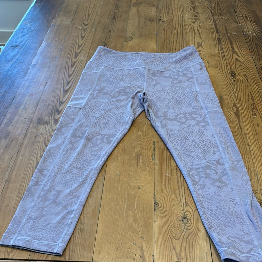 Size medium glisten here Constantly Varied Gear capris